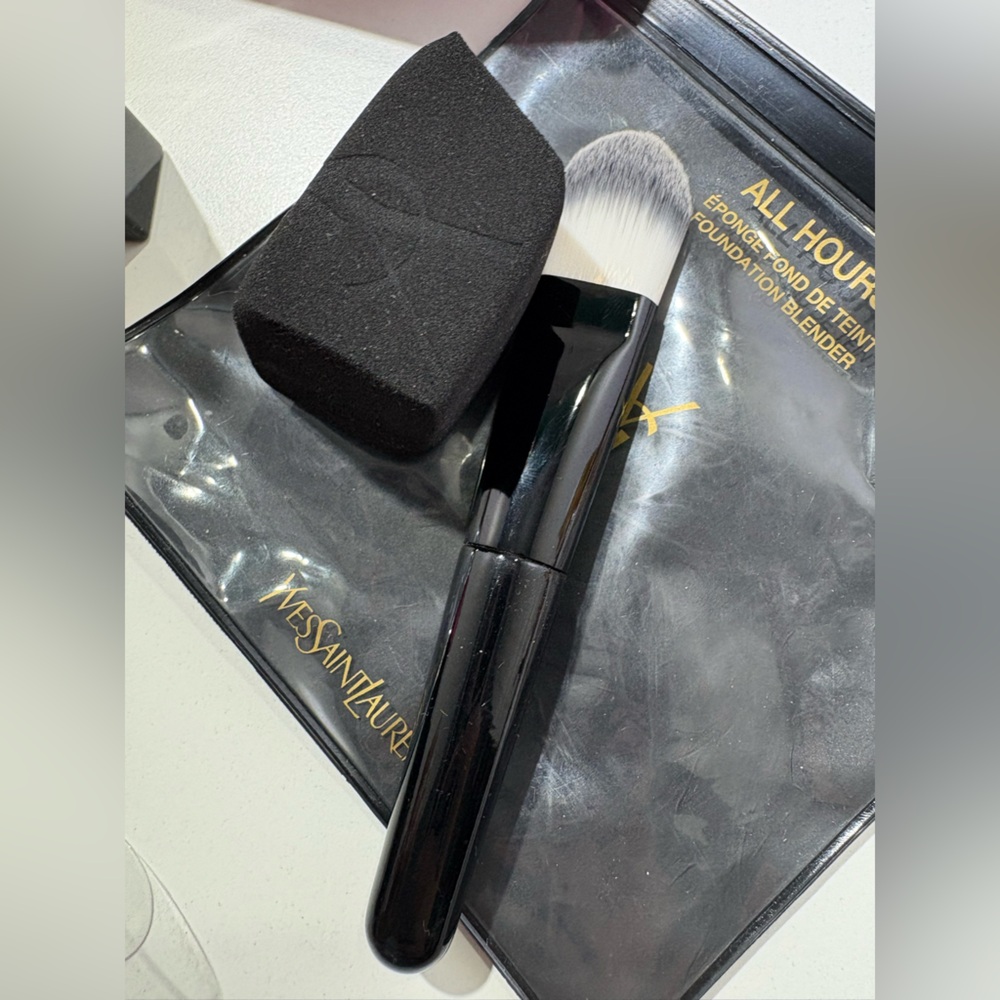 Yves Saint Laurent Pink Makeup Set - Picture 7 of 8